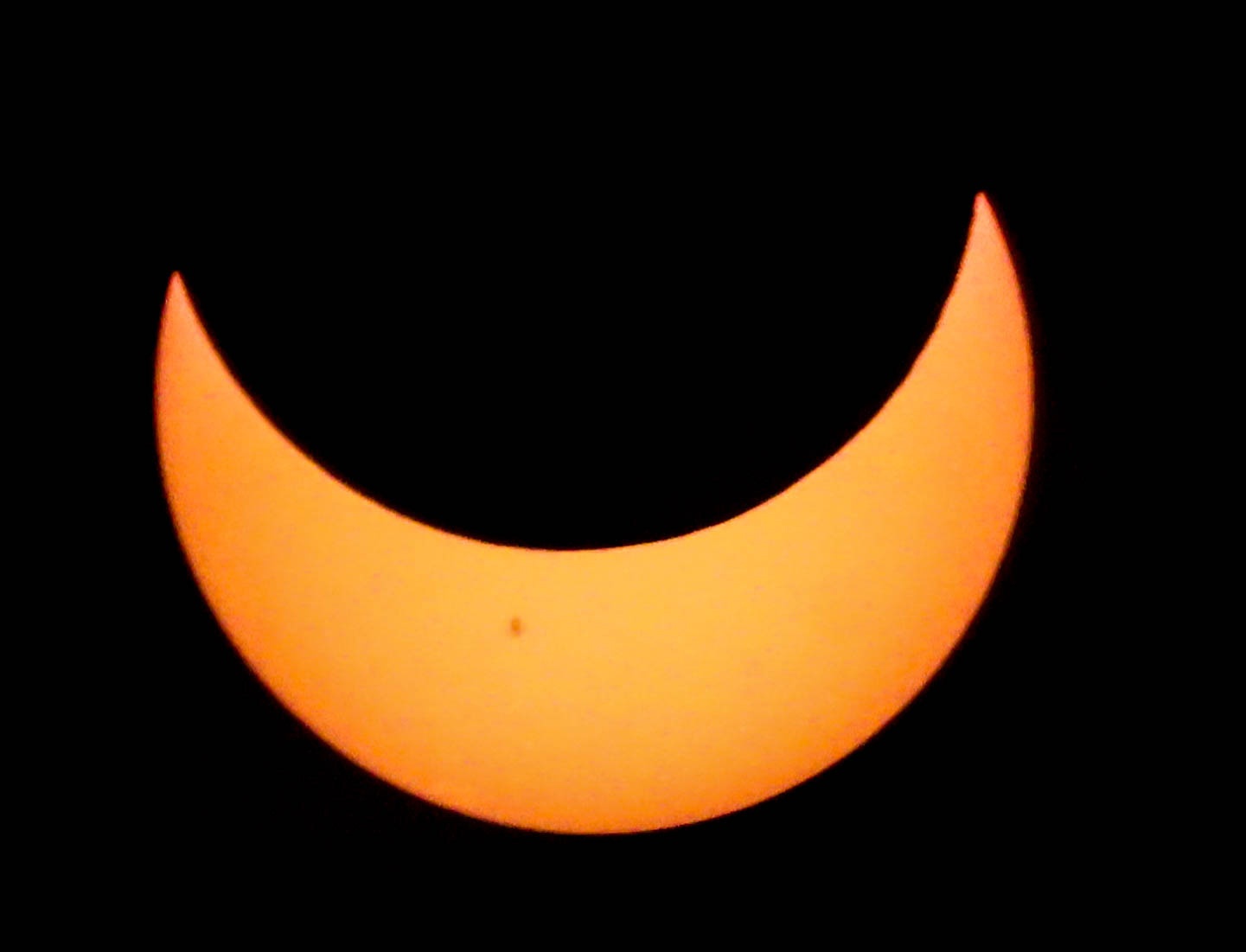 Annular eclipse photograph 07