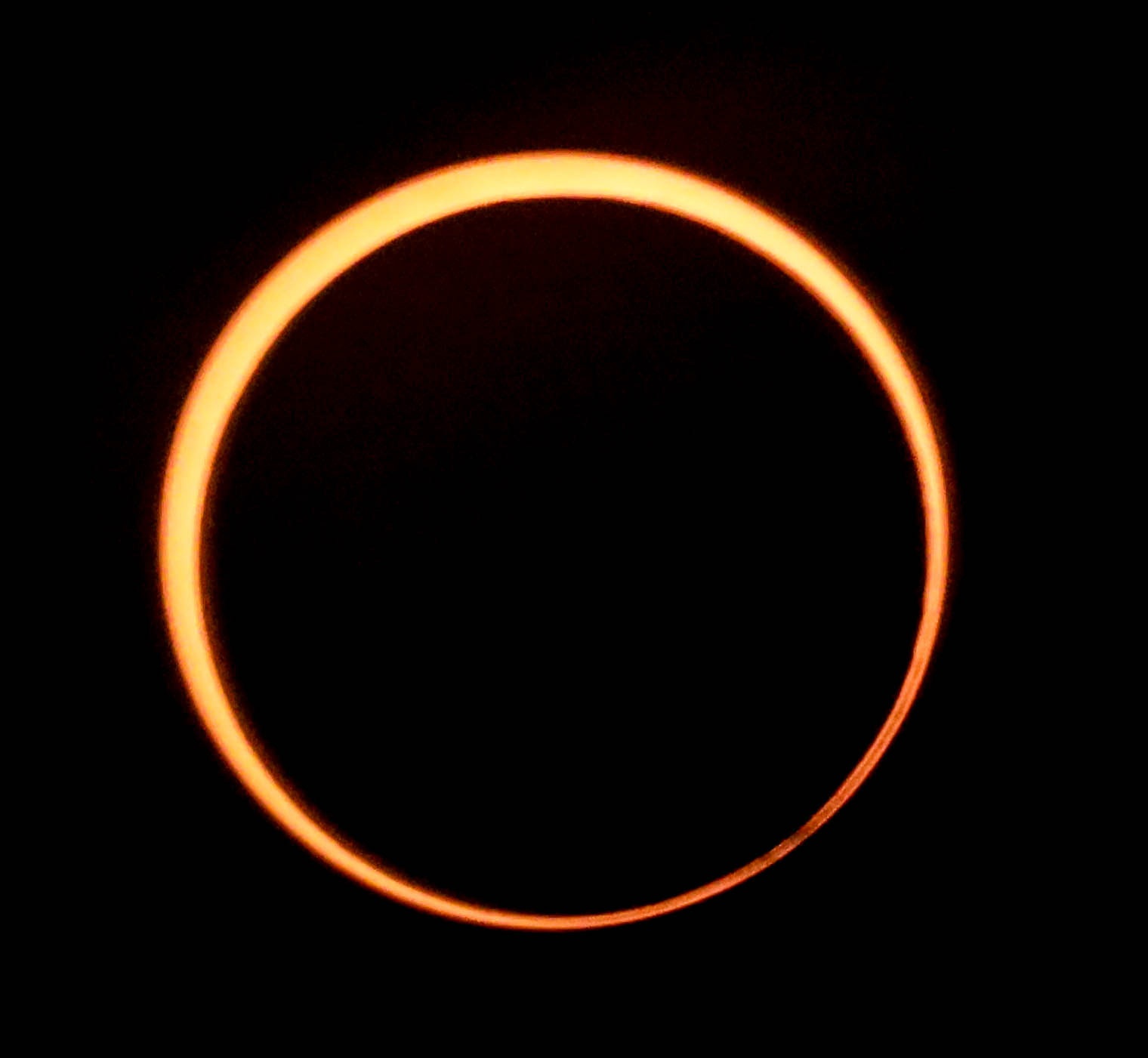 Annular eclipse photograph 17
